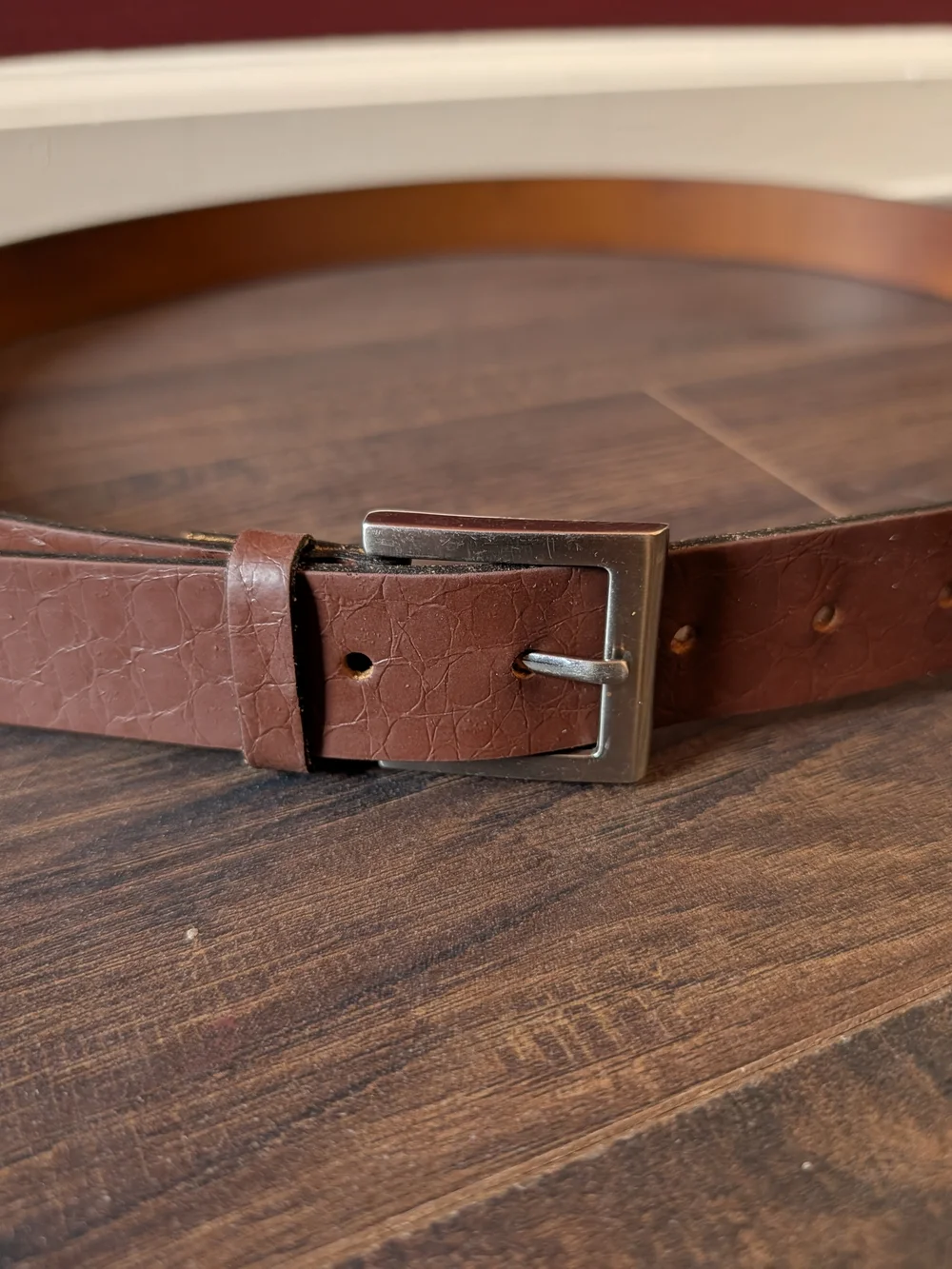 TRAFALGAR Brown Alligator Leatheradenin USA Belt with Silver Square Buckle 42